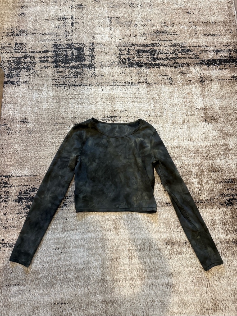 Lululemon Women's Long Sleeve Cropped Top